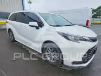 2025 Toyota SIENNA photo