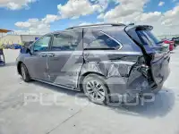 2025 Toyota SIENNA фото