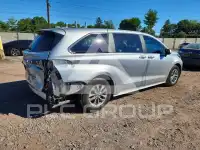 2025 Toyota SIENNA фото