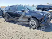 2025 Toyota SIENNA фото