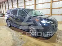 2025 Toyota SIENNA фото