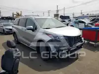 2025 Toyota SIENNA фото