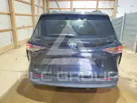 2025 Toyota SIENNA фото