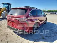 2025 Toyota SIENNA фото