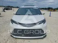 2025 Toyota SIENNA фото