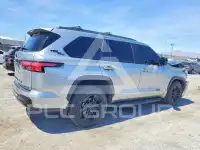 2025 Toyota SEQUOIA фото