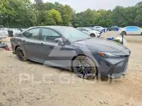 2025 Toyota CAMRY фото