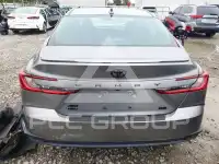 2025 Toyota CAMRY фото