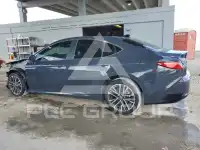 2025 Toyota CAMRY фото