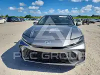 2025 Toyota CAMRY photo