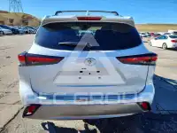 2025 Toyota Highlander photo