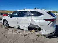 2025 Toyota Highlander photo