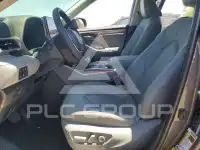 2025 Toyota Highlander photo