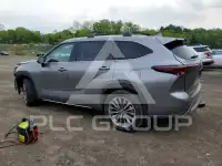 2025 Toyota Highlander фото