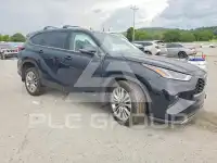 2025 Toyota Highlander фото