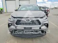 2025 Toyota Highlander photo