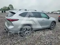 2025 Toyota Highlander фото