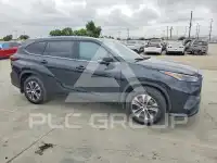 2025 Toyota Highlander photo