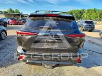 2025 Toyota Highlander photo