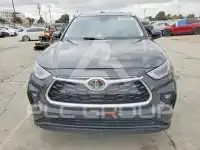 2025 Toyota Highlander photo