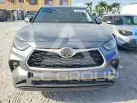 2025 Toyota Highlander photo