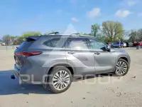 2025 Toyota Highlander photo