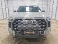 2025 Toyota TUNDRA фото