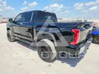 2025 Toyota TUNDRA фото