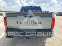 2025 Toyota TUNDRA фото