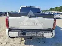 2025 Toyota TUNDRA фото