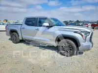 2025 Toyota TUNDRA фото