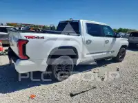 2025 Toyota TUNDRA фото
