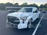 2025 Toyota TUNDRA фото