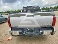 2025 Toyota TUNDRA фото