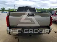 2025 Toyota TUNDRA фото