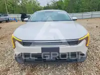 2025 KIA  фото
