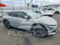 2025 KIA  фото