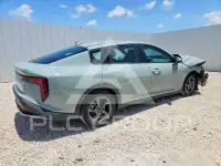 2025 KIA  фото