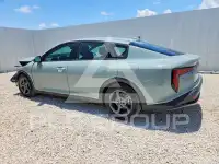 2025 KIA  фото
