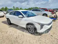 2025 KIA K4 фото