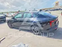 2025 KIA  фото
