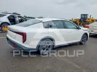 2025 KIA  фото
