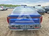 2025 KIA  фото