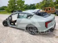 2025 KIA  фото