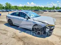 2025 KIA K5 фото