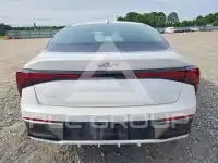 2025 KIA K5 фото