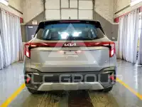 2025 KIA Seltos photo