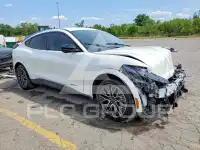 2025 Ford MUSTANG фото