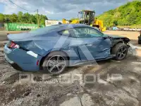 2025 Ford MUSTANG фото