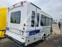 2025 Ford E-450 photo